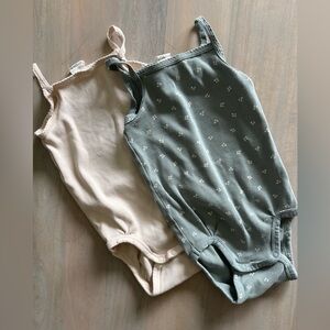 H&M - 12-18MO ribbed set of two tank onesies
